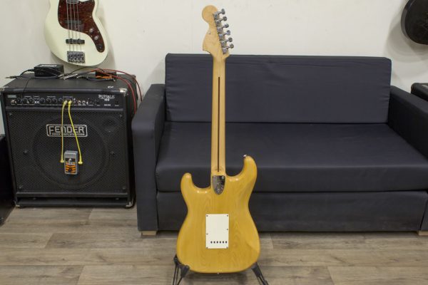 Фото 7 - Fender ST-72 (ST72) Stratocaster Japan 1987 (used).
