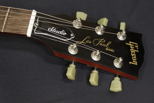 Фото 6 - Gibson Les Paul Studio Faded (used).