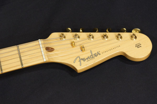 Фото 5 - Fender Stratocaster USA (used).