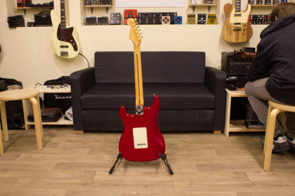 Фото 2 - Fender Stratocaster USA (used).