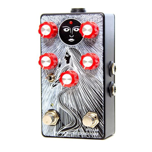 Фото 2 - Old Blood Noise Endeavors Sunlight v2 Reverb Black and White Gear Hero Exclusive (used).