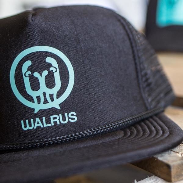 Фото 2 - Walrus Audio Trucker Hat бейсболка.