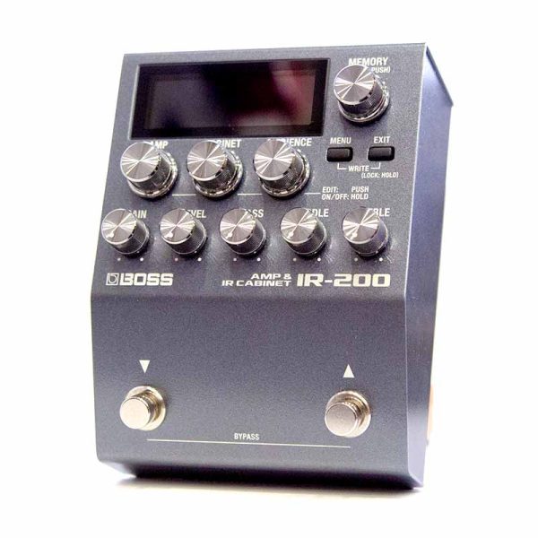 Фото 2 - Boss IR-200 Amp & IR Cabinet (used).