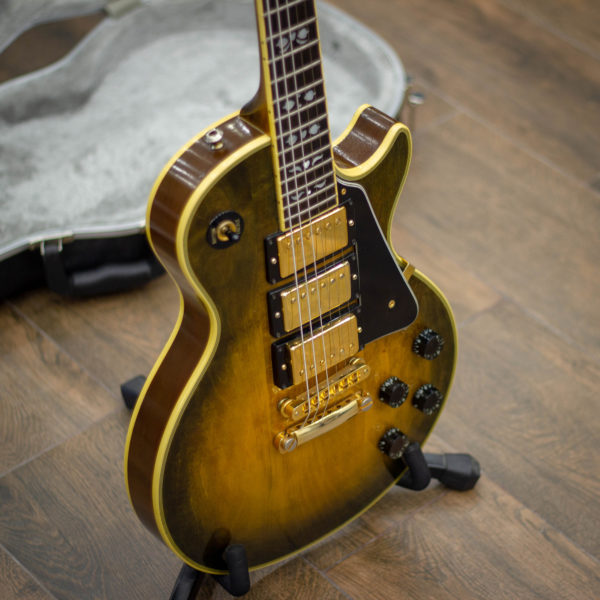 Фото 5 - Gibson Les Paul Artisan 3-Pickup Walnut 1977 (used).