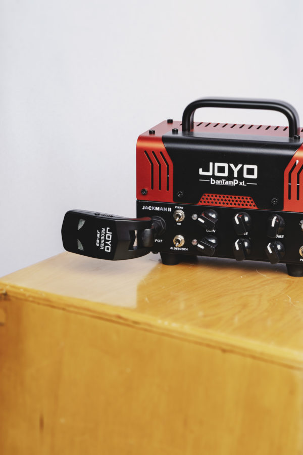 Фото 4 - Joyo JW-03 Wireless Guitar Transmitter and Receiver радиосистема.