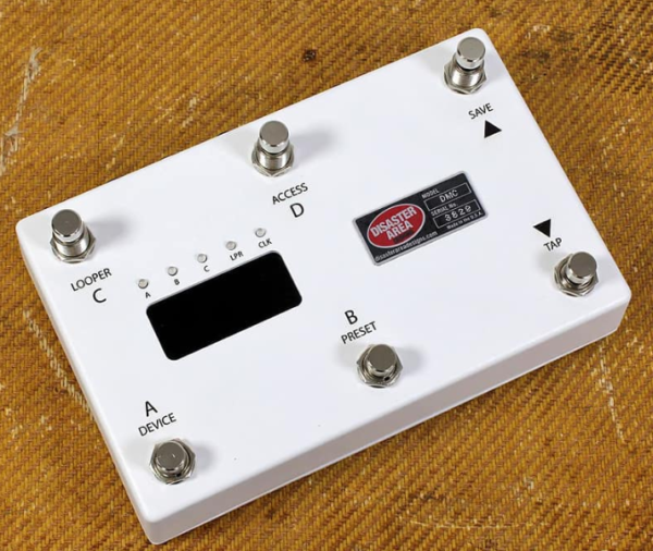 Фото 1 - Disaster Area Designs DMC-6 Gen3 MIDI Controller Ghost White.