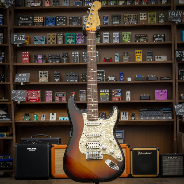 Фото 1 - Fender American Standard Stratocaster RW 3TS W/C 1999 (used).