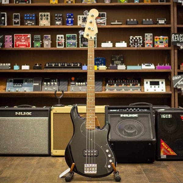 Фото 1 - Fender Deluxe Dimension Bass IV (used).