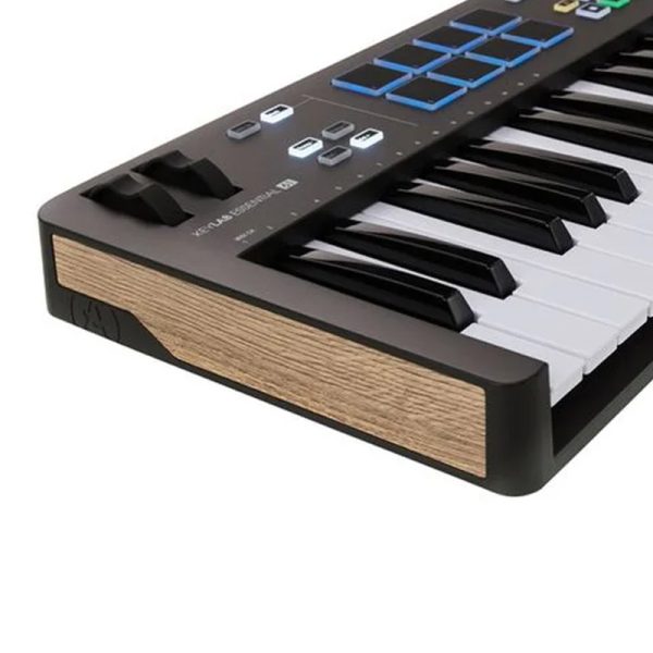 Фото 4 - Arturia KeyLab Essential 61 MK3 Black MIDI Keyboard Controller.
