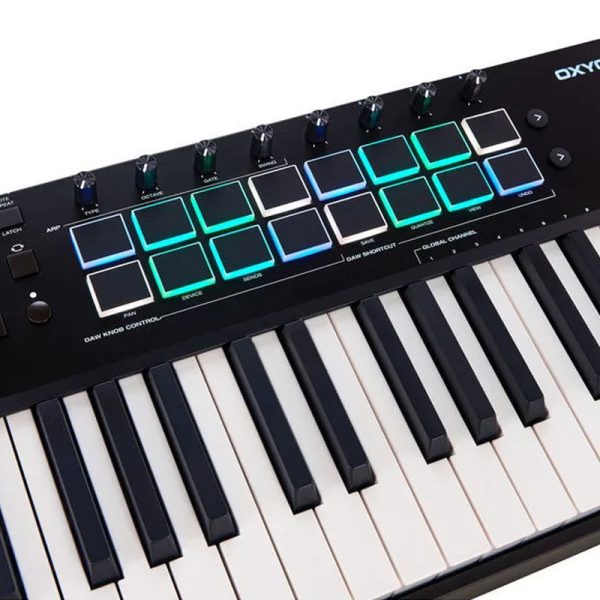 Фото 10 - M-Audio Oxygen Pro 61 MIDI Keyboard Controller.