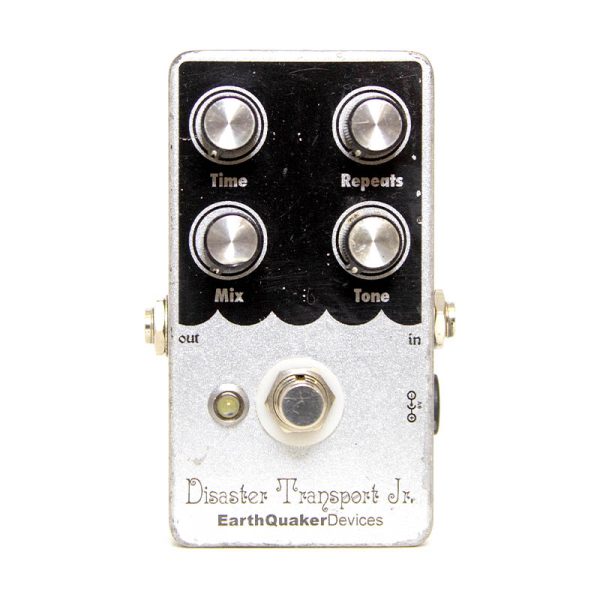 Фото 1 - EarthQuaker Devices (EQD) Disaster Transport JR (used).