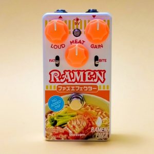 Фото 8 - Blossom Toneworks Ramen Fuzz White.