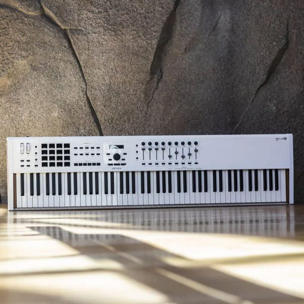 Фото 12 - Arturia KeyLab 88 MKII MIDI-keyboard.