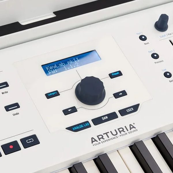 Фото 10 - Arturia KeyLab 88 MKII MIDI-keyboard.