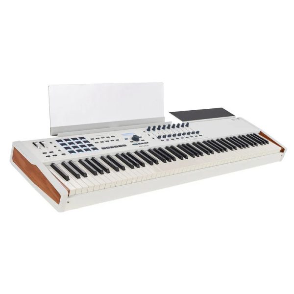 Фото 8 - Arturia KeyLab 88 MKII MIDI-keyboard.