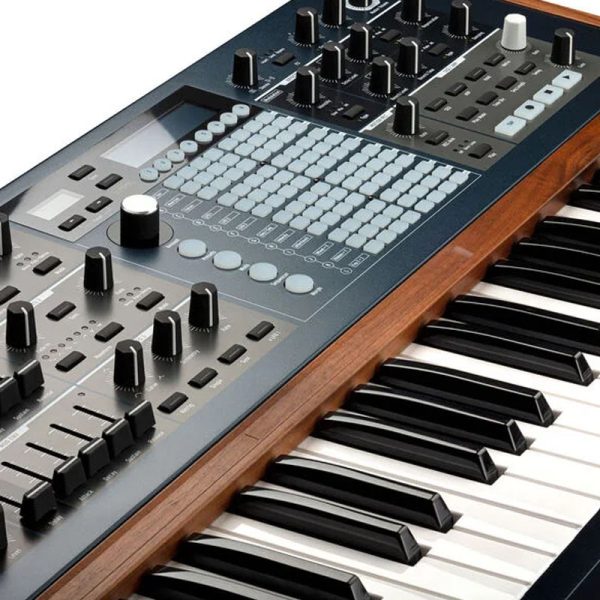 Фото 5 - Arturia PolyBrute Analog Synthesizer.