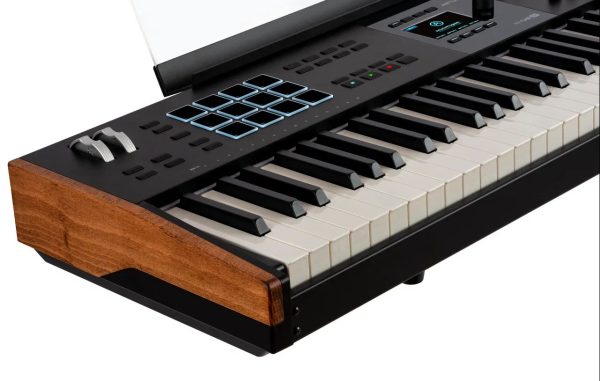 Фото 6 - Arturia KeyLab 88 MK3 Black MIDI Keyboard Controller.