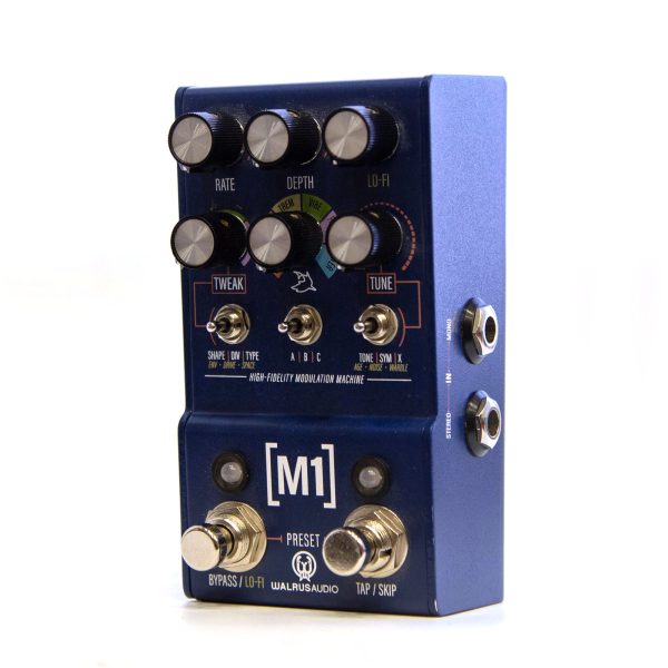 Фото 2 - Walrus Audio MAKO Series M1 High-Fidelity Modulation Machine (used).