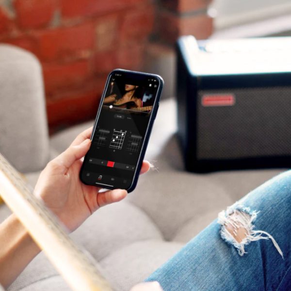 Фото 5 - Комбоусилитель Positive Grid Spark 40-Watt Portable Smart Guitar Amp & Bluetooth Speaker.