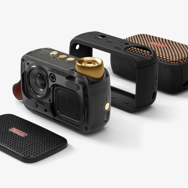 Фото 5 - Комбоусилитель Positive Grid Spark Go 5-Watt Ultra-portable Guitar Amp & Bluetooth Speaker.