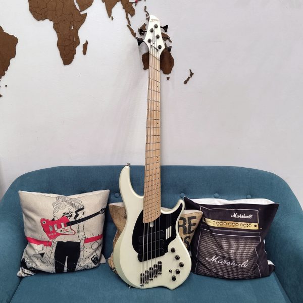 Фото 1 - Dingwall NG3 Nolly 5-String 3PU Ducati Pearl White (used).
