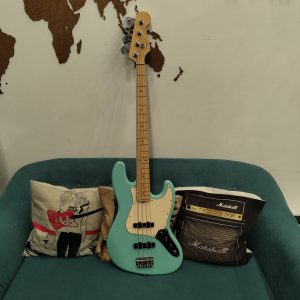Фото 9 - Fender Jazz Bass Standard USA 2005 See Foam Green (used).